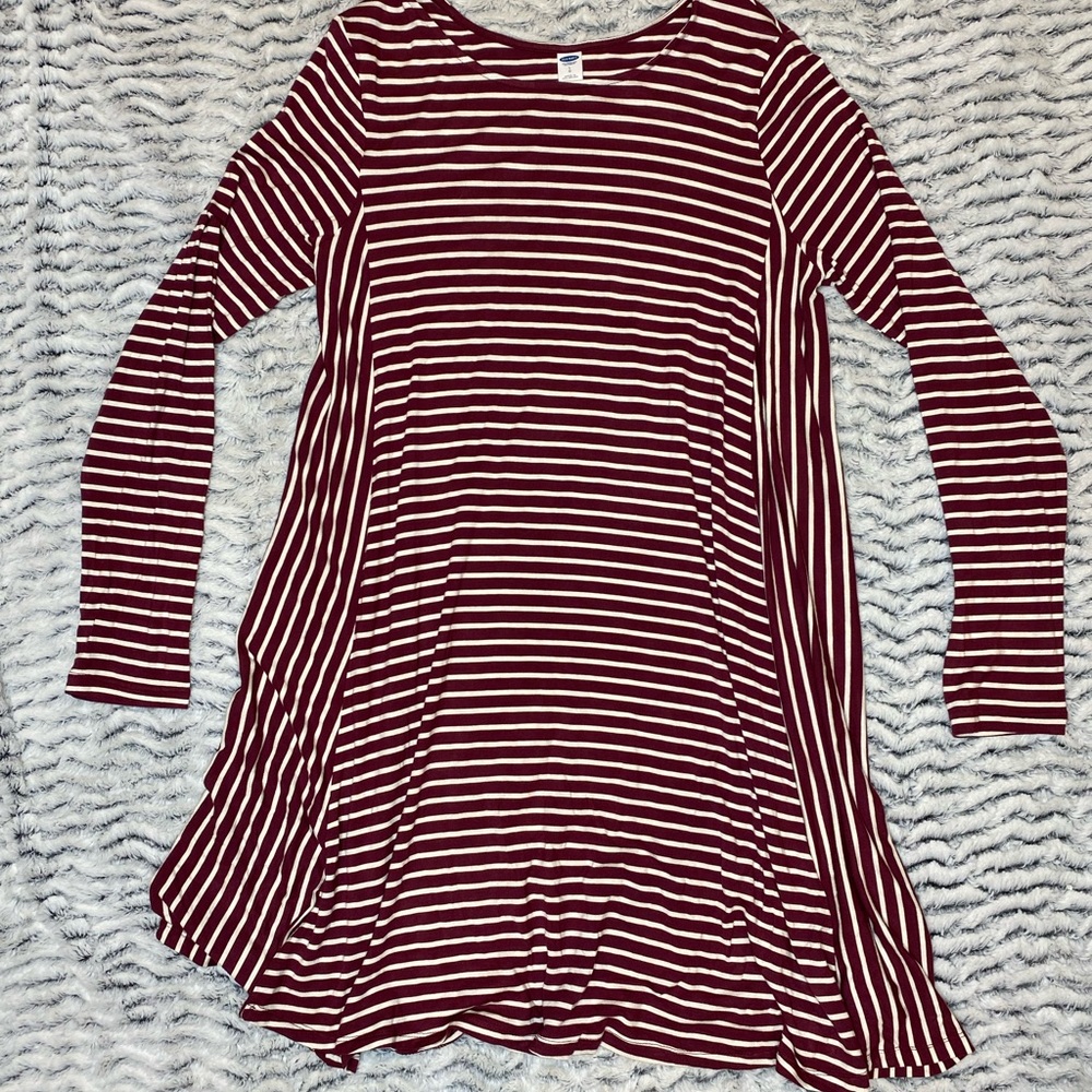 Old Navy Burgundy Long Sleeved Dress